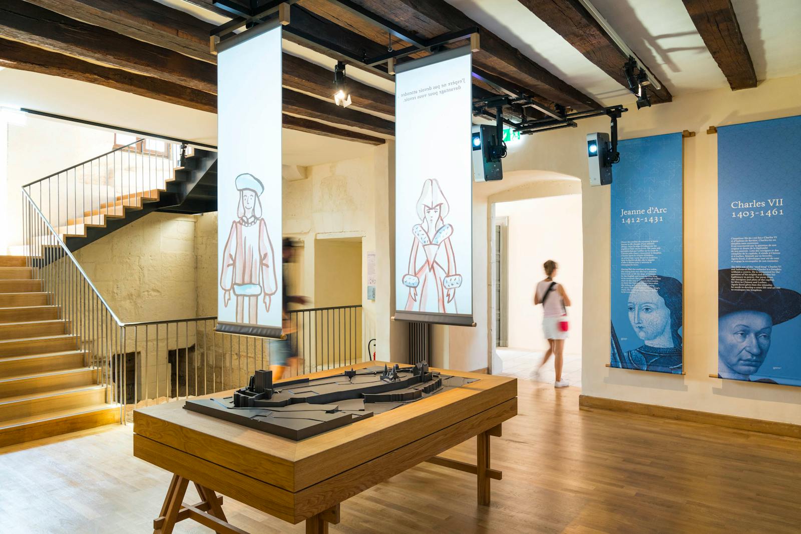 Modern utställning på Cité royale de Loches